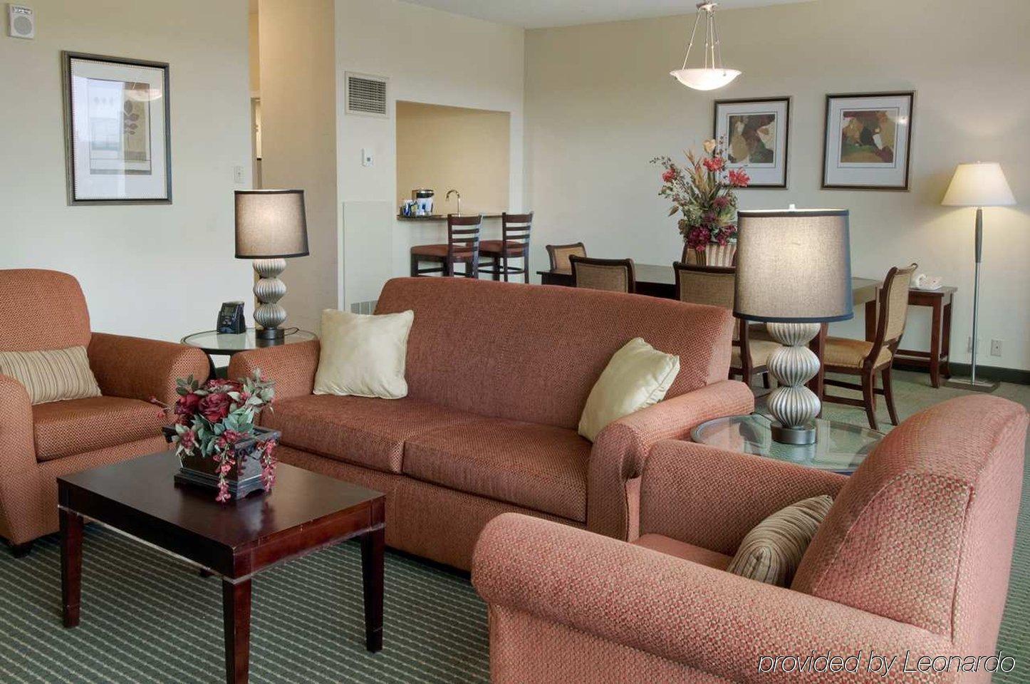 Hotel Doubletree By Hilton Lafayette Habitación foto