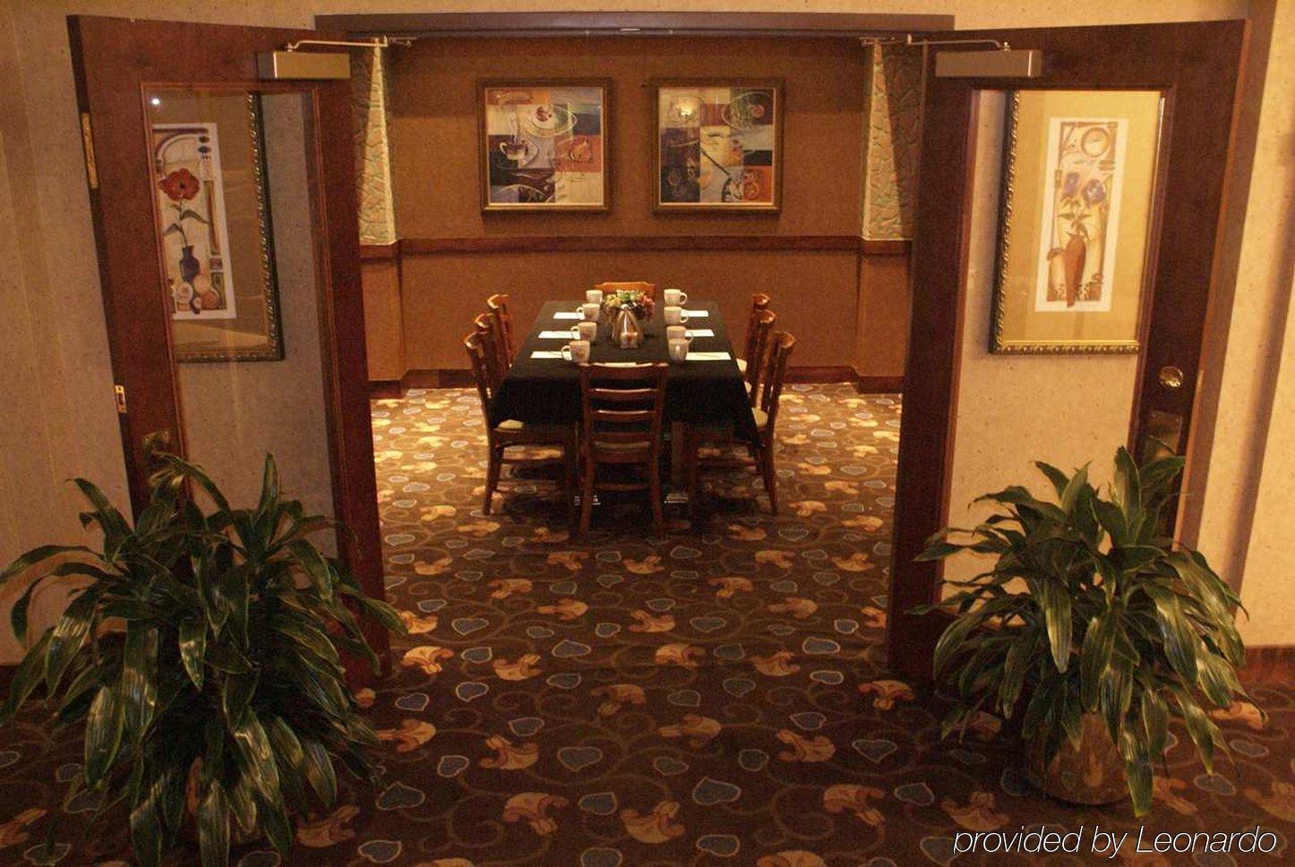 Hotel Doubletree By Hilton Lafayette Facilidades foto
